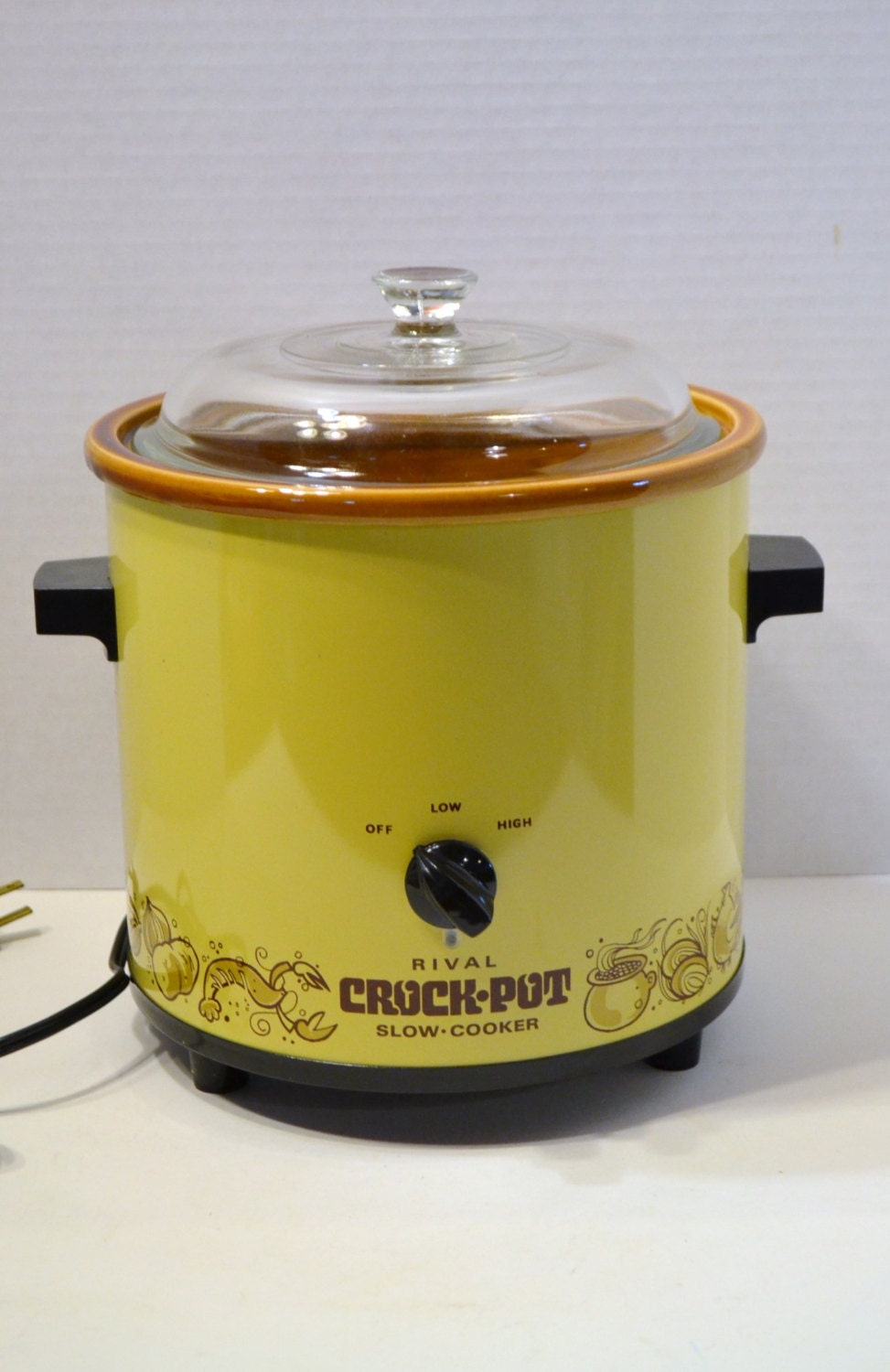 RESERVED Vintage Rival Crock Pot  Slow Cooker Harvest Gold 3