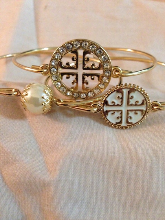 Arm candy Three Gold Bangle