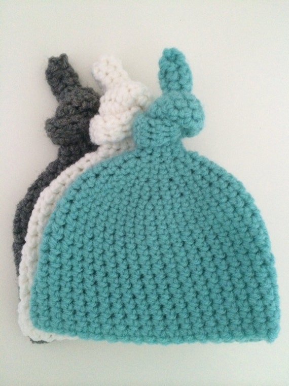 Items similar to Newborn fitted top knot hat on Etsy