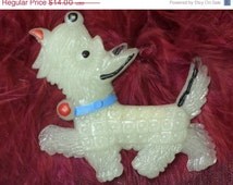Vieille broche en vermeil pour chiens Scottish Terrier sur