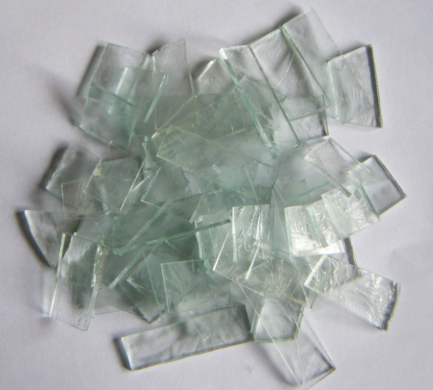 Glue Chip Clear Glass 200 grams Hand Cut pieces by GlassMotion