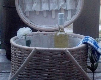 Collectible Picnic Basket Oval in White with Picnic Kit/Painted Picnic Basket /Housewarming Gift /Al Fresco Dining / Le Pique Nique / F230