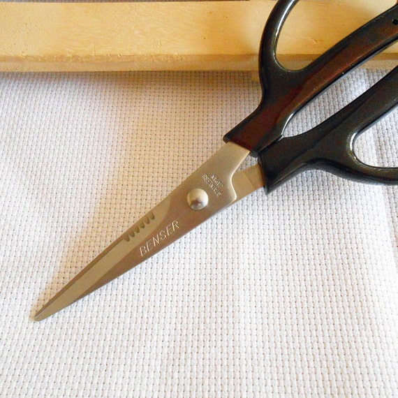 Items similar to Japanese fabric cutting scissors( Can cut jagged) on Etsy