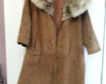 Items similar to Cashmere coat with fur collar on Etsy
