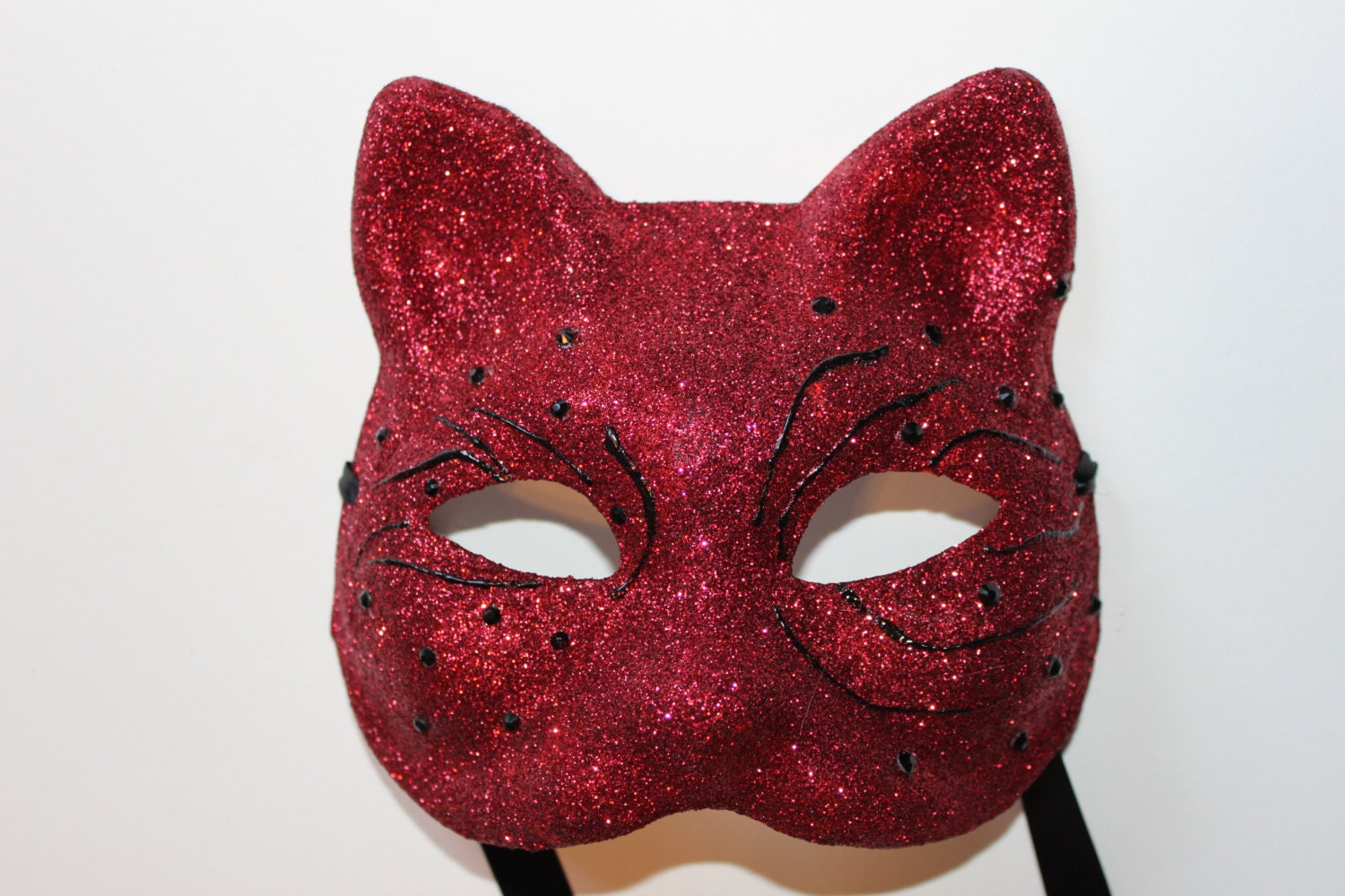 Cat Mask red glitter with black diamonds and designs