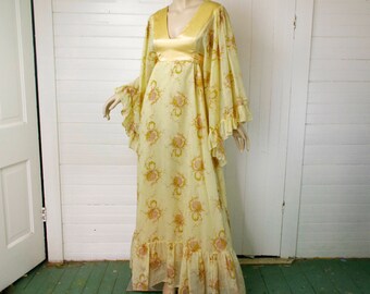 70s Gunne Sax Dress in Golden Yellow- Bell Sleeves & Empire Waist- 1970's Hippie / Boho / Festival Maxi Dress / Peasant