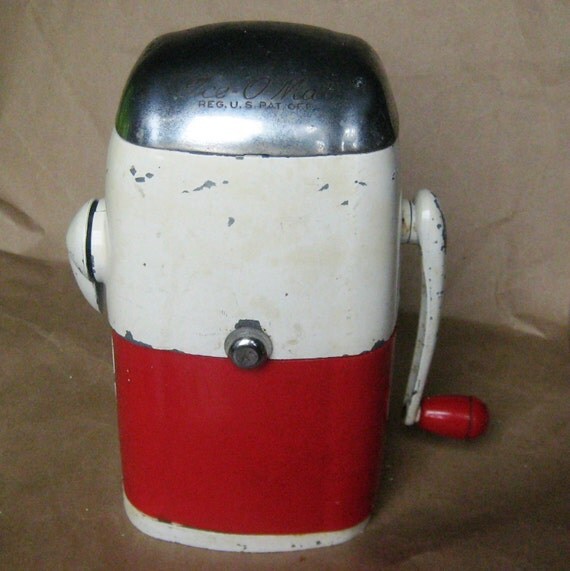 Vintage Ice Crusher Ice O Matic Countertop Ice Crusher White