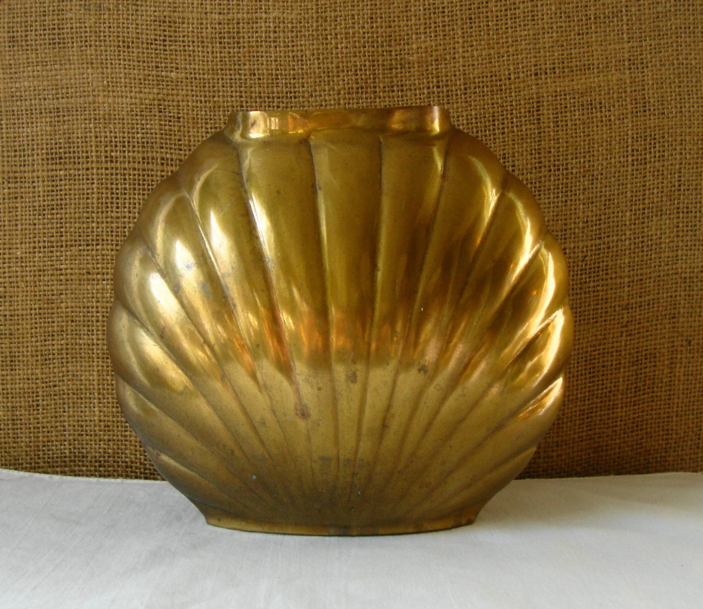 VINTAGE Brass Sea Shell Vase Made In India Art Deco Brass Vase