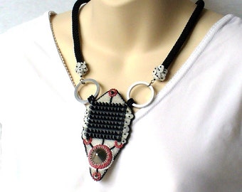 Bead Embroidery Necklace, Modern Abstract Art, Industrial Style Necklace, Bead Art Jewelry, Futuristic Artisan Necklace - Etsy Germany