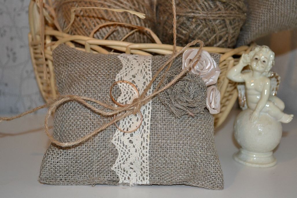 Cushion Burlap Ring Bearer Pillow with Cream lace Rustic Wedding Pillow.Custom Wedding Gift/Burlap Wedding Pillow