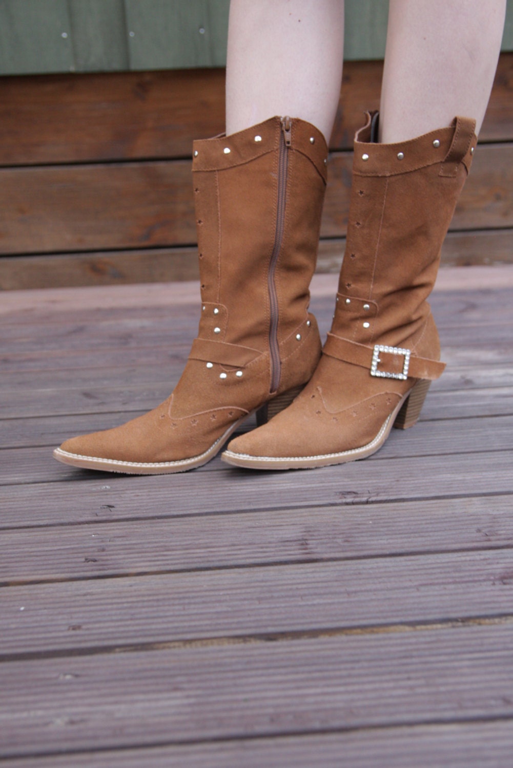 ladies brown suede cowboy boots