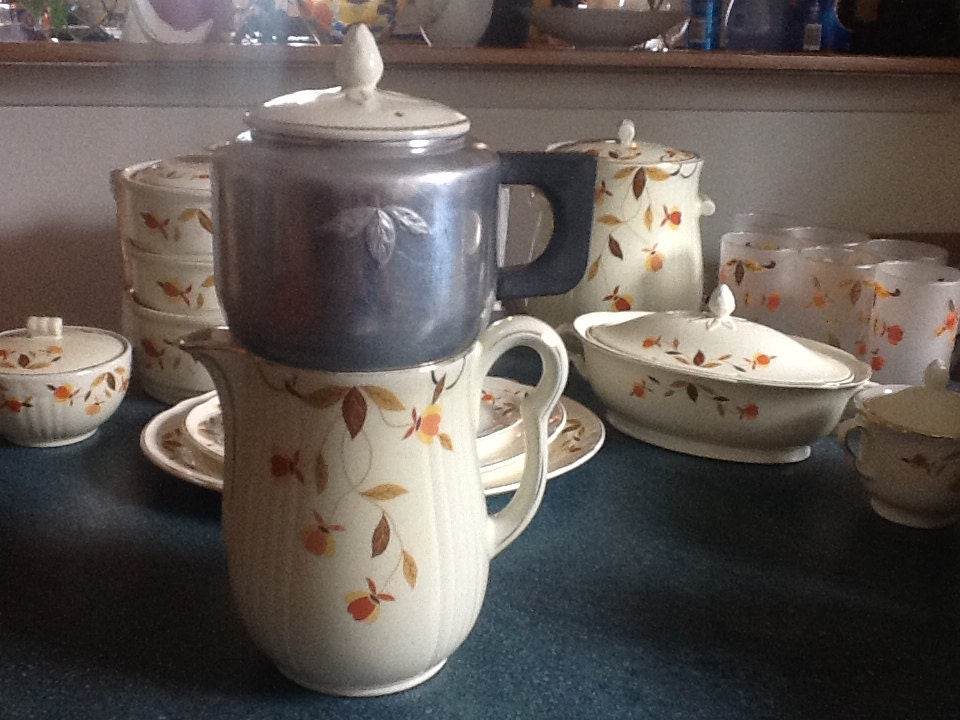 Vintage Hall China Jewel Tea Autumn Leaf 5 Piece by TrendyTrader