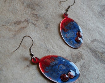 Oval Dangle Earrings made of copper and painted with blu/red enamel - Enameled copper jewelry