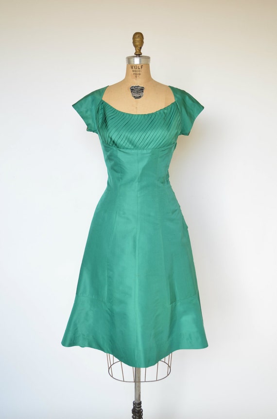 1950's Green Cocktail Dress | Beautiful dresses, Fashion, Vintage dresses