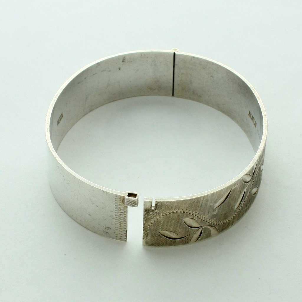 Vintage Sterling Silver Hinged Bangle Bracelet Hinged Bracelet