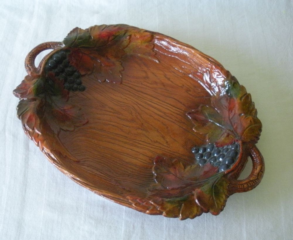 Great Vintage Grapes and FALL Leaves Faux Bois (Faux Wood) 13″ SYROCO Handled Serving Tray