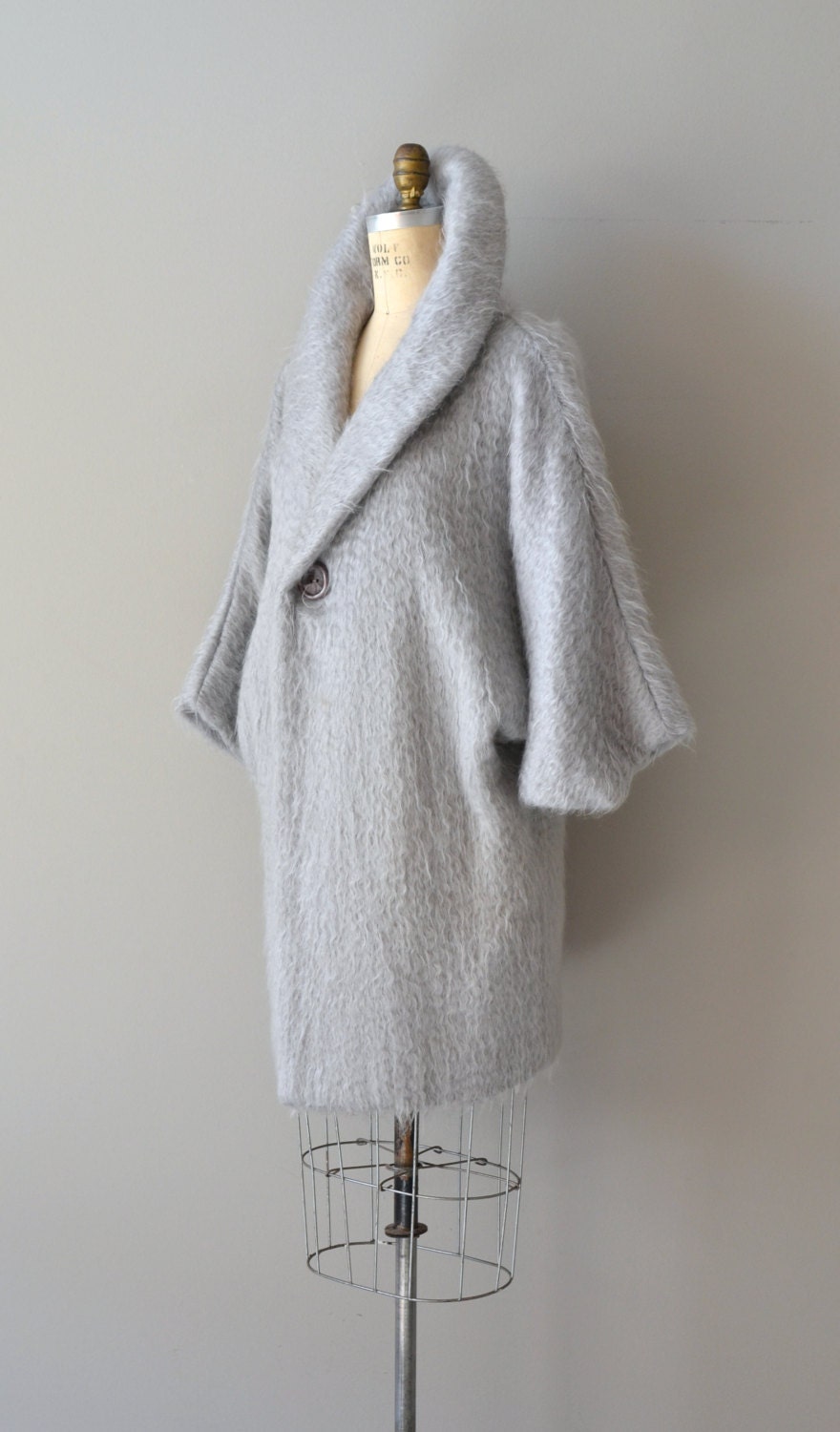 Mouflon cocoon coat / mohair 60s cocoon coat / vintage 1960s