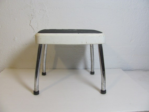 Vintage white metal Step Stool / pedestal by ...