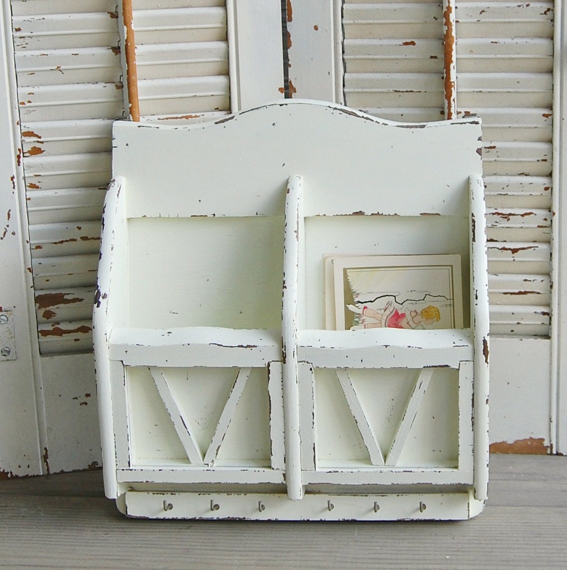 Vintage White Organizer / Wall Mounted Mail Holder / Key
