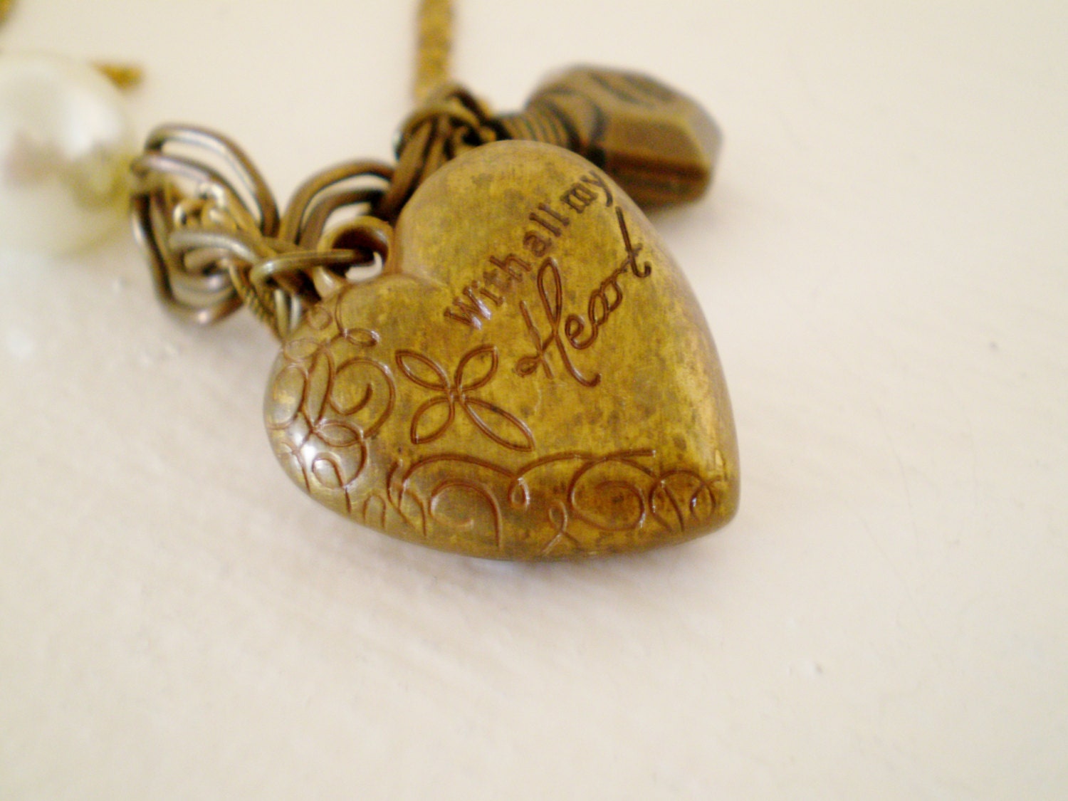 Vintage Necklace Choker Collar Religious Cross by BagsnBling