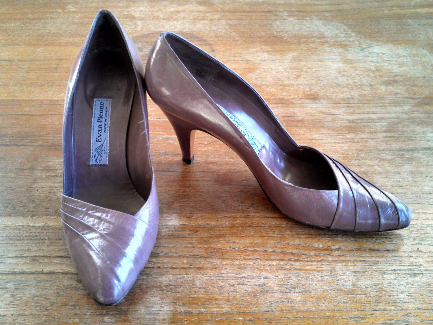 mauve colored pumps