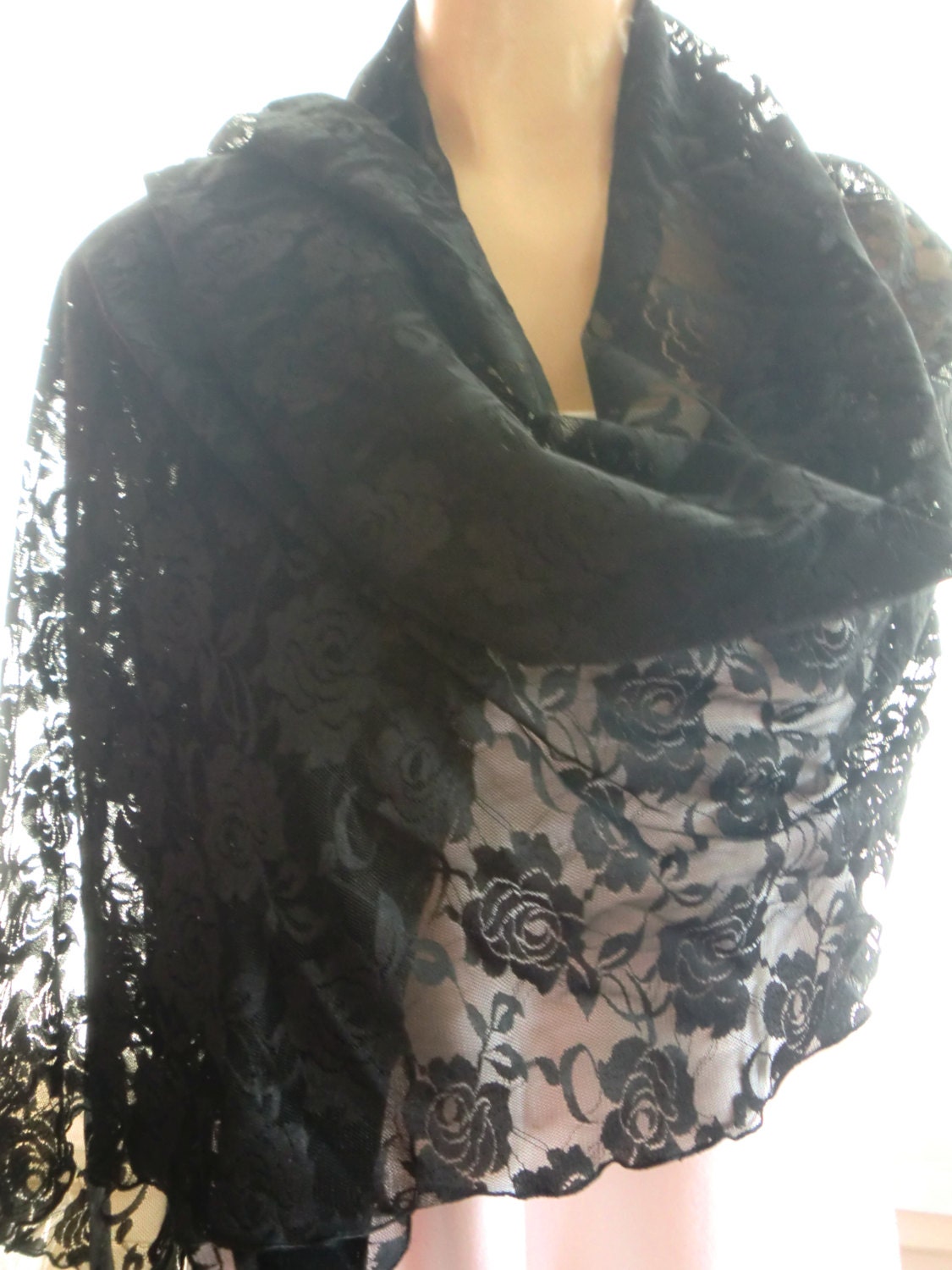 lace shoulder wrap