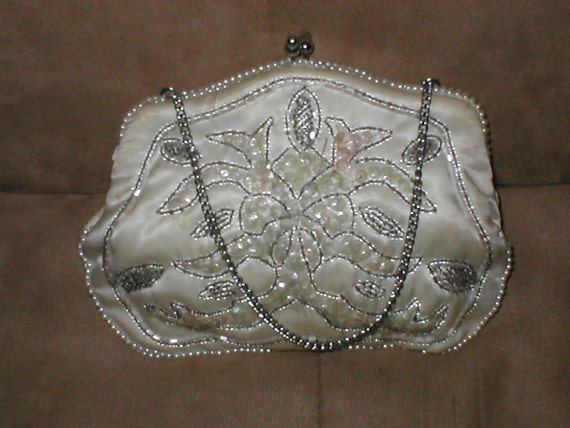 Vintage Ivory Satin Beaded Evening Purse Vintage Ivory Satin Beaded Evening Purse