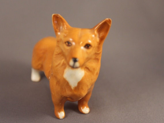 beswick corgi figurine