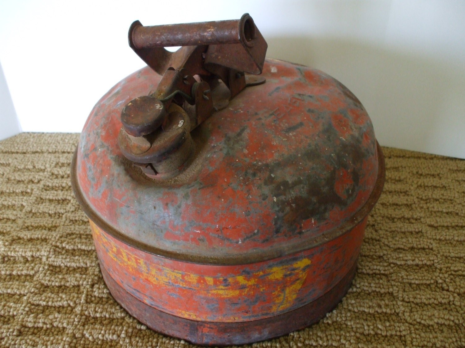 Eagle Round Metal Gas Can 2.5 Gallon Vintage by OneVintageVagabond