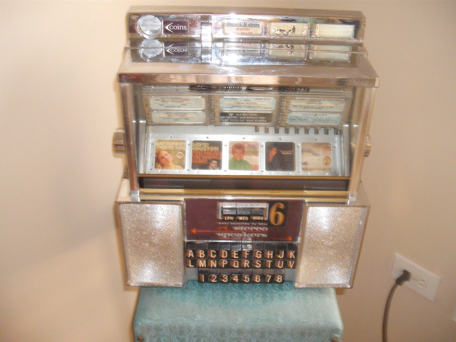 Seeburg Consolette Table Top Juke Box 1950's 60's