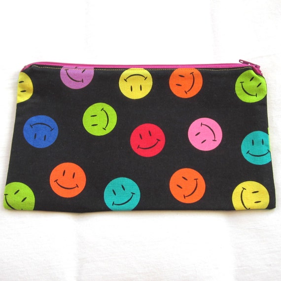 Smiley Face Fabric Zipper Pouch / Pencil Case / Make by MarfDaze