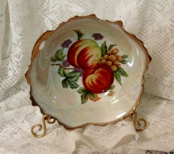 Vintage Nippon Yoko Boeki Co Iridescent Hand Paint Fruit Gold