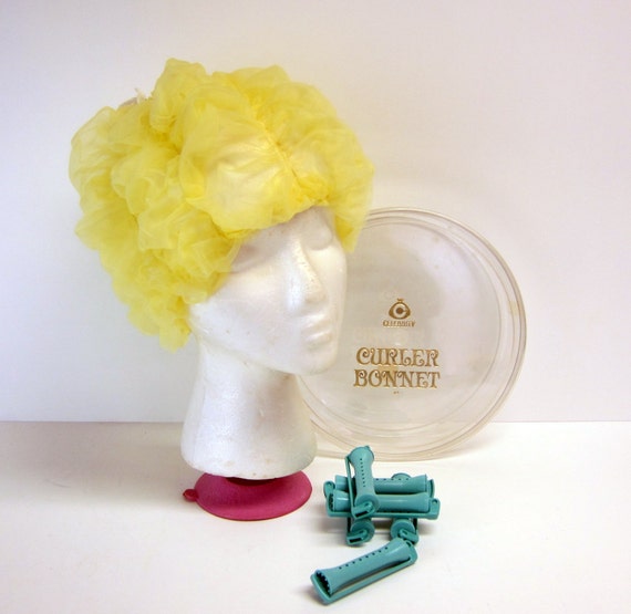 Celebrity curler in hard plastic case vintage chiffon