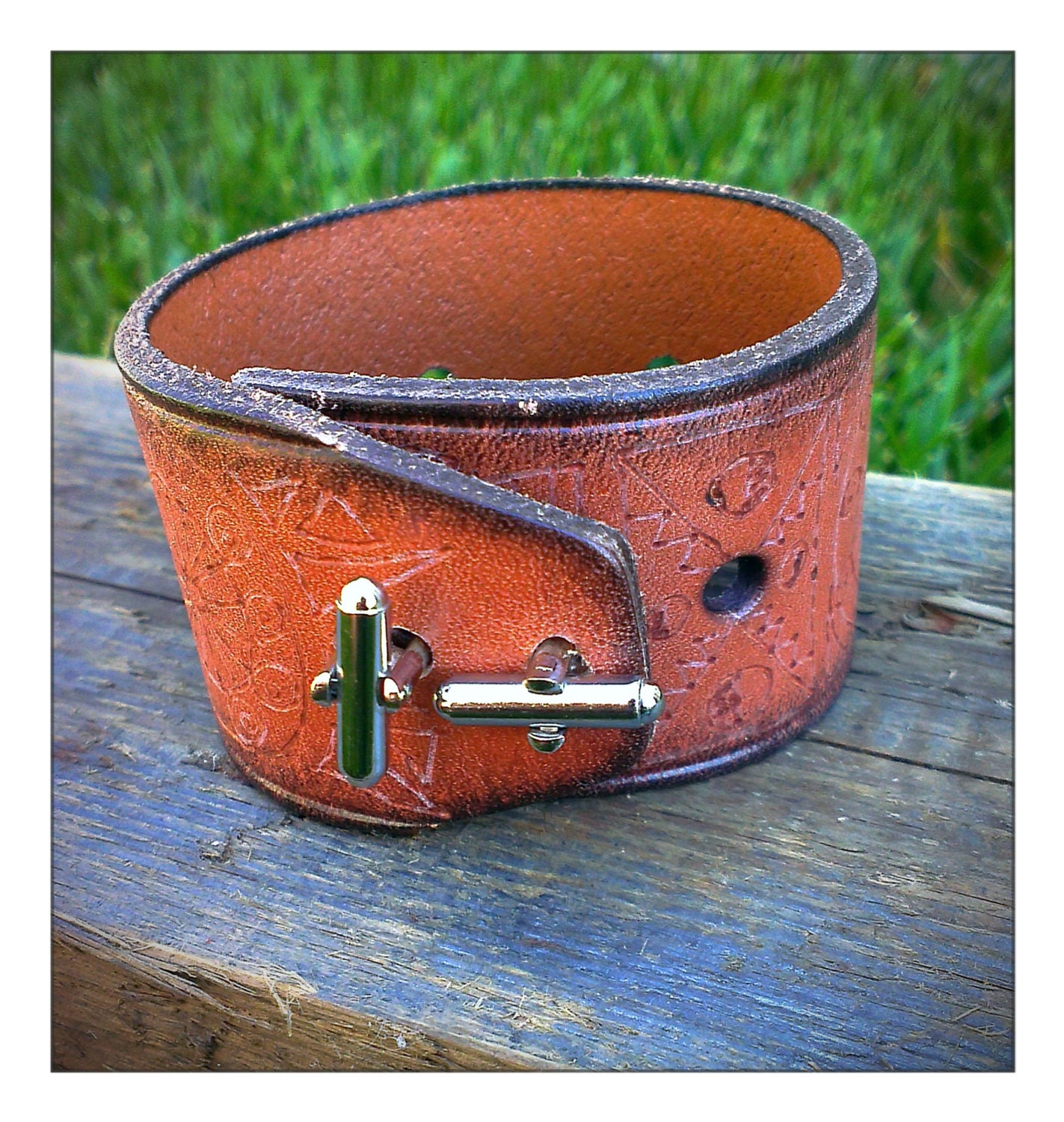 Handmade leather cuffs Outlet