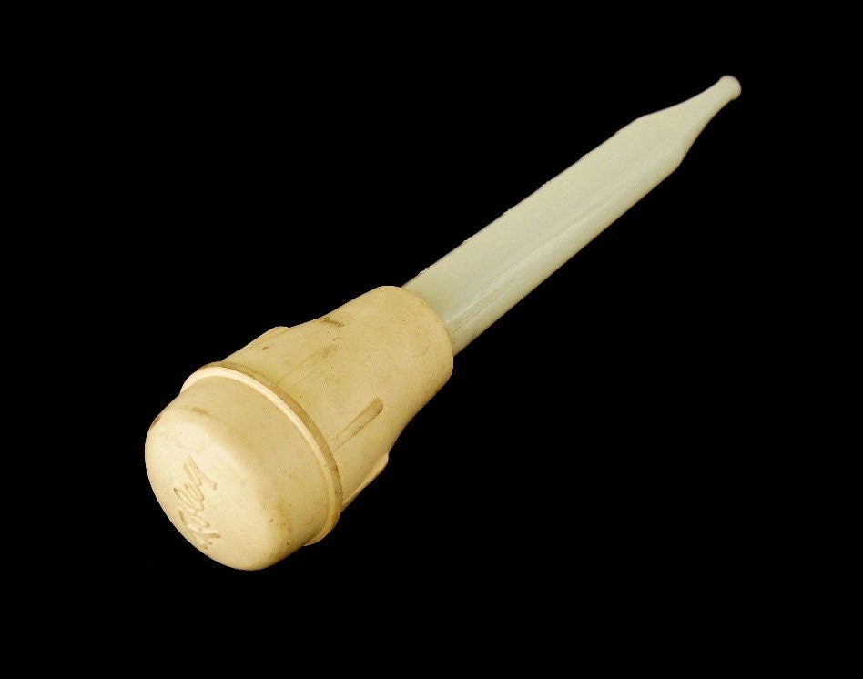 Foley Turkey Baster Plastic Rubber Bulb Kitchen by LaurasLastDitch