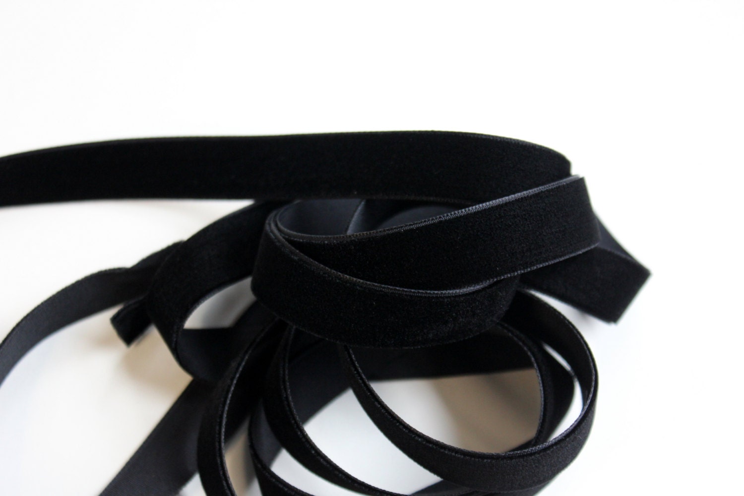 5/8 Velvet Ribbon Black 5 yards