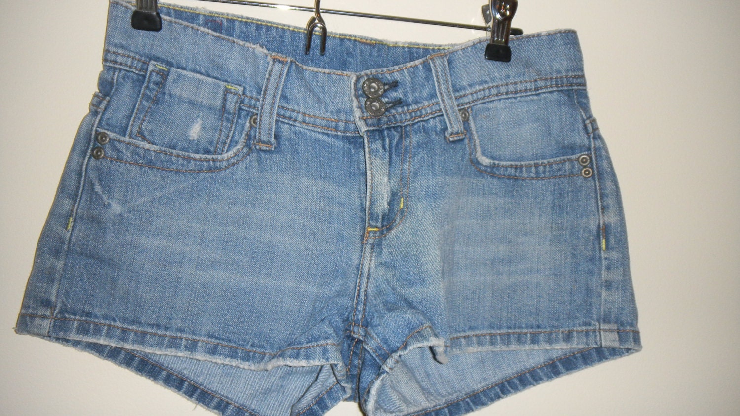 Bongo vintage shorts 2 inseam distressed size 1