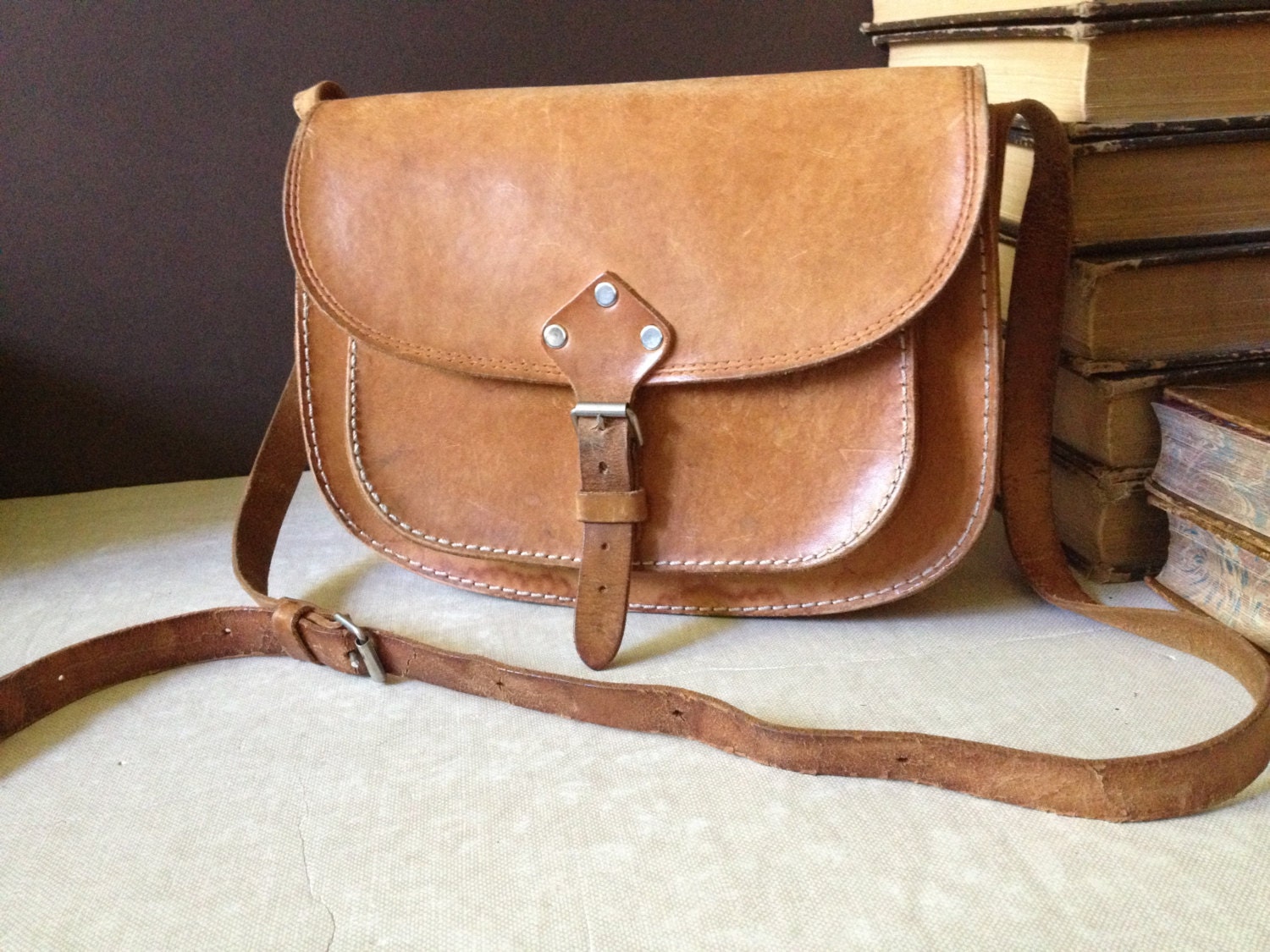 Vtg Sienna Brown Leather Crossbody Saddle Bag by JansVintageStuff