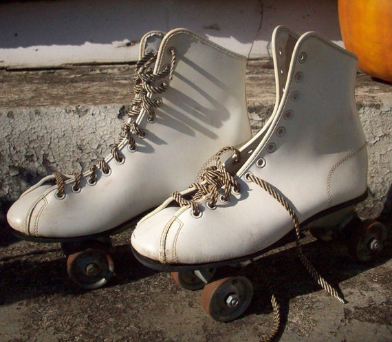 Vintage Roller Skates Metal Wheel White Roller Skates