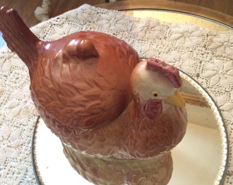 Vintage hen cookie jar