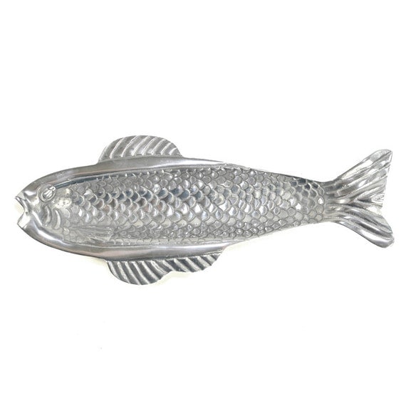 Fish Serving Platter Silver Cast Aluminum Figural Tray