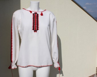 traditional romanian shirt