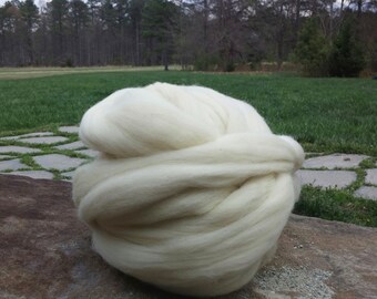 FREE SHIPPING! 1lb White Wool Top Roving Fiber Spinning, Felting Crafts USA- Sale!! Wool Roving by the Pound