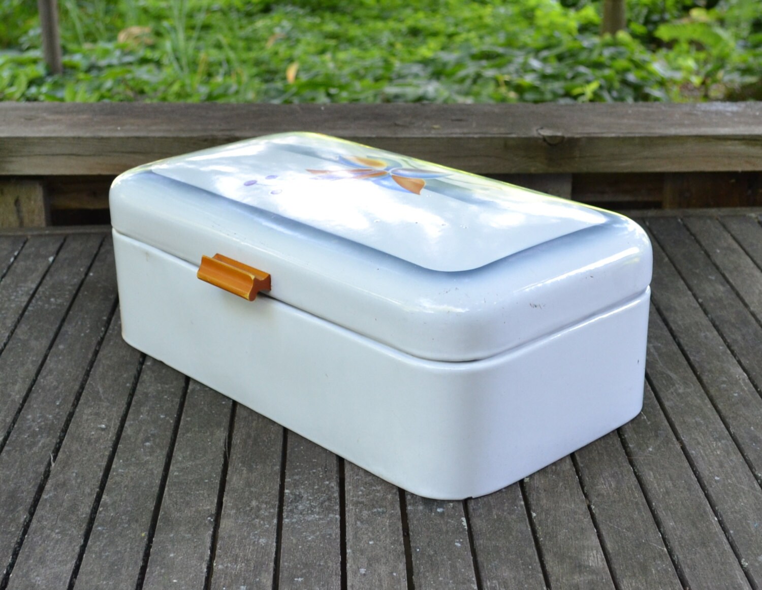 White Enamelware Bread Box w Spritzdecor Flower, Bakelite Handle