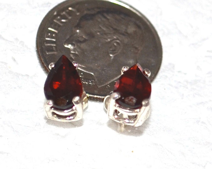 Garnet Gemstone Earrings, 8x5mm Pear, Natural, set in Sterling E56