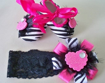Popular items for zebra feathers on Etsy