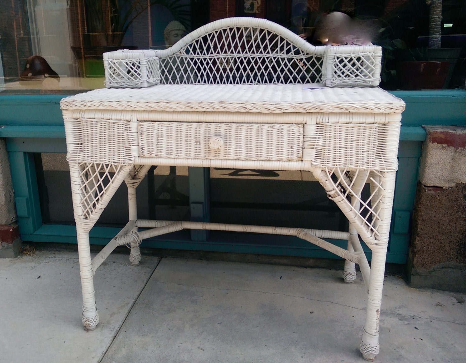 HOLD Dyana Customizable Paint White Wicker Desk Vanity Wicker Furniture