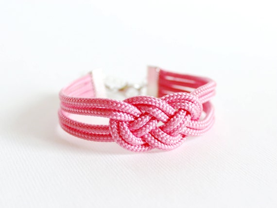 Valentine gifts boyfriend girlfriend stylish friend gift guide Affordable Valentine's Day Gifts For Friends | POPSUGAR Smart Living