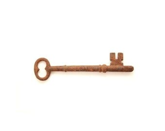 Rusty Skeleton Key old key vintage key to my heart shabby chic wedding decor necklace pendant 190