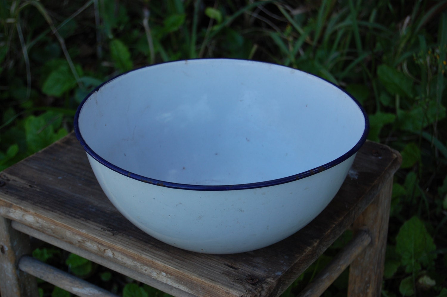 Vintage Porcelain Enamel Wash Pan Kitchen Pan Bath Pan Circa